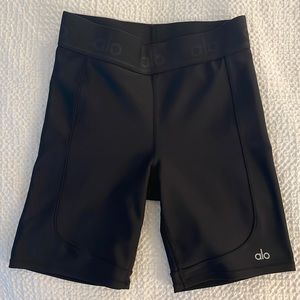 Alo Airlift Biker Shorts -Black XS - Very gently worn.